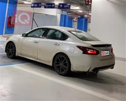 نيسان ألتيما